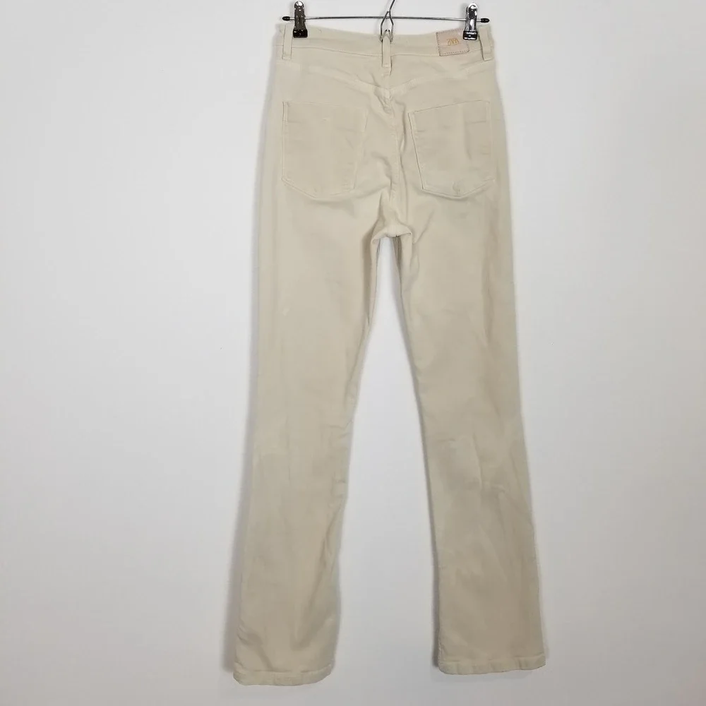 Zara Women Straight Leg Slit Hem Jeans Sz 6 Cream High Rise City‎ Modern
